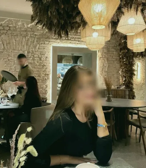 Bianca, 25