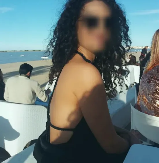 Emilia, 31
