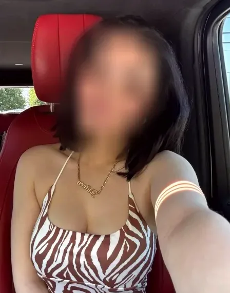 Kathleen, 27