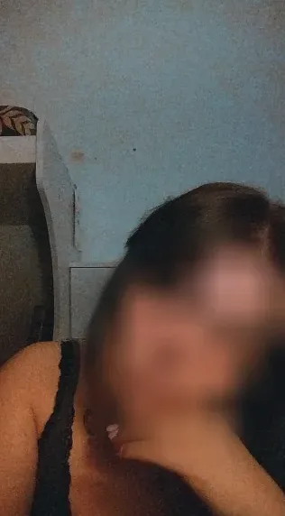 Luisa, 29