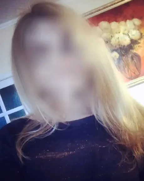 Melina, 34