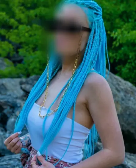Ramona, 33