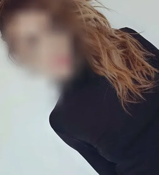 Saskia, 28